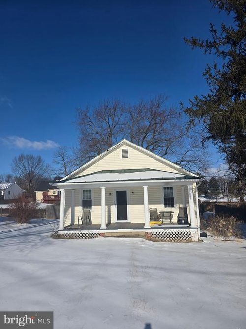 11 Virginia Ave, BOYCE, VA, 22620-9601 | Card Image