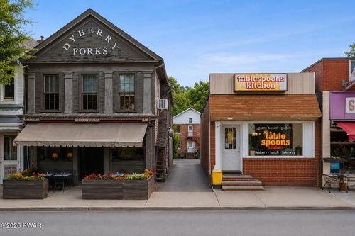 933-939 Main Street, Honesdale, PA, 18431 | Card Image