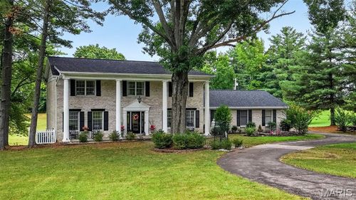 33 Weldon Spring Heights Dr, Weldon Spring, MO, 63304-5623 | Card Image