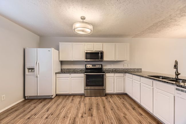 5853 Monroe Xing, Townhouse with 2 bedrooms, 3 bathrooms and 2 parking in Antioch TN | Image 14