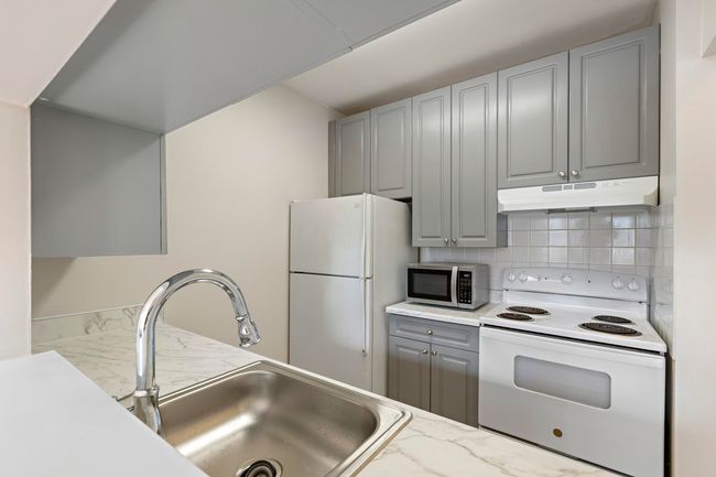 APT-110 - 20 2 Nd St, Condo with 1 bedrooms, 1 bathrooms and null parking in Jersey City NJ | Image 9
