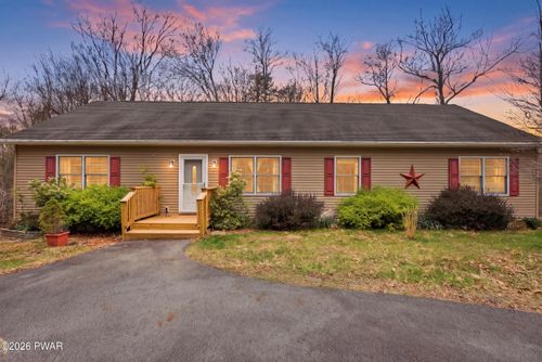 4 Pine Creek Rd, Hawley, PA, 18428-8282 | Card Image