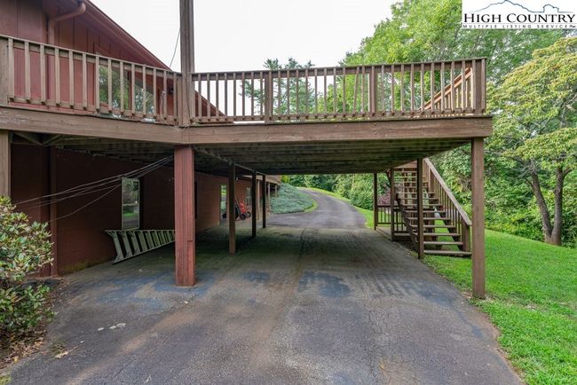 835 Ridge Rd, House other with 3 bedrooms, 3 bathrooms and null parking in Spruce Pine NC | Image 4