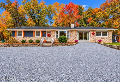 800 Kinglet Court, Hawley, PA, 18428 | Card Image