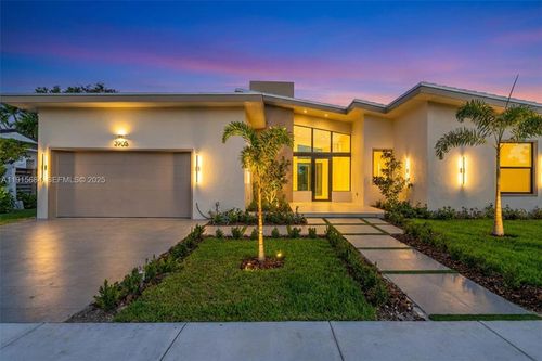 3905 Sw 5th St, Coral Gables, FL, 33134-2034 | Card Image