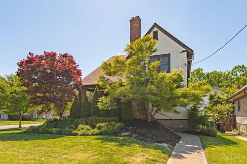 6244 Montgomery Rd, Cincinnati, OH, 45207 | Card Image