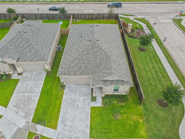 3111 Freiberger Ln, House other with 3 bedrooms, 2 bathrooms and 2 parking in Alvin TX | Image 4
