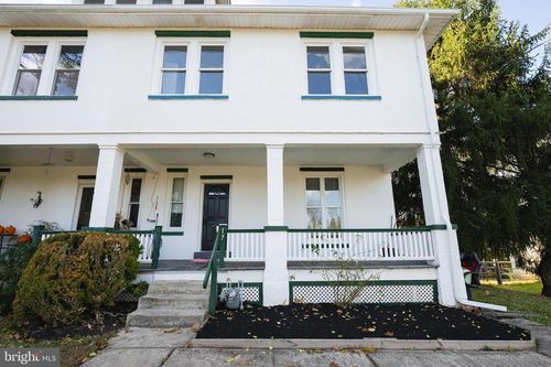 17 Clamer Ave, COLLEGEVILLE, PA, 19426-2303 | Card Image