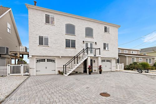 1551 Mill Creek Rd, Manahawkin, NJ, 08050-5316 | Card Image