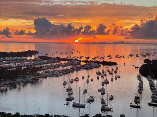 1403-2889 Mcfarlane Rd, Coconut Grove, FL, 33133-6008 | Card Image