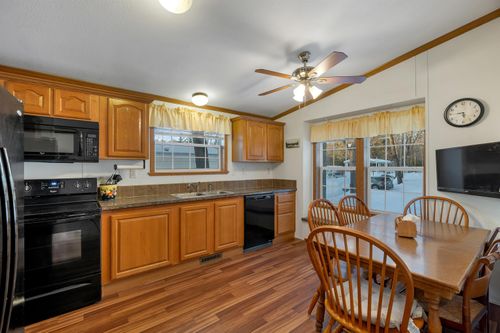 9 Slate Run, North Hampton, NH, 03862-4412 | Card Image