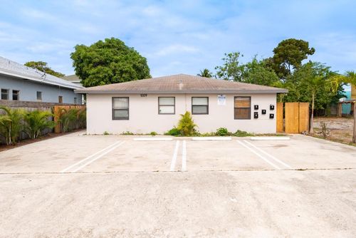 3-1009 9th St, West Palm Beach, FL, 33401-3667 | Card Image