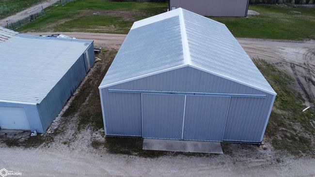 60x40 full concrete floor. | Image 21