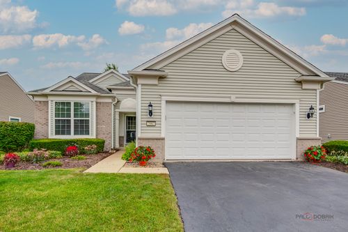 2982 Ravinia Cir, Mundelein, IL, 60060-6022 | Card Image