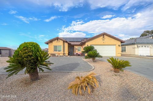 27220 Strawberry Ln, Helendale, CA, 92342 | Card Image