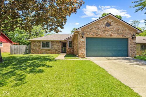 8857 Chessie Dr, Indianapolis, IN, 46217-5228 | Card Image