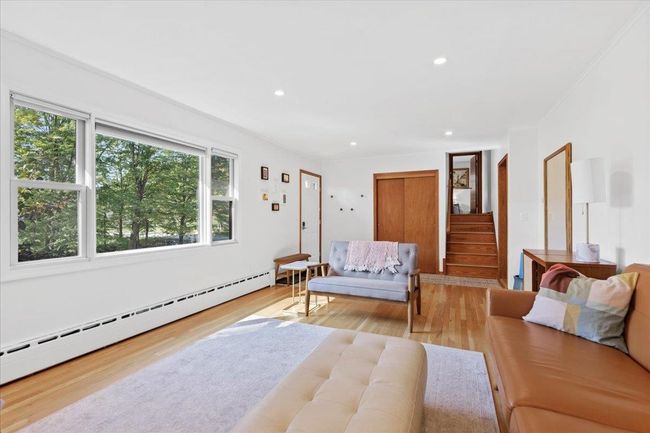 275 Hillvale Dr, House other with 3 bedrooms, 2 bathrooms and null parking in Manchestr Ctr VT | Image 4