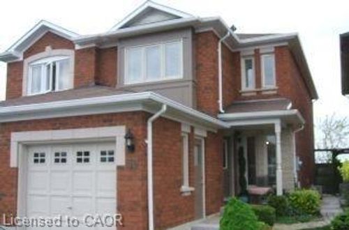 32 Stonecairn Drive, Cambridge, ON, N1T1W3 | Card Image