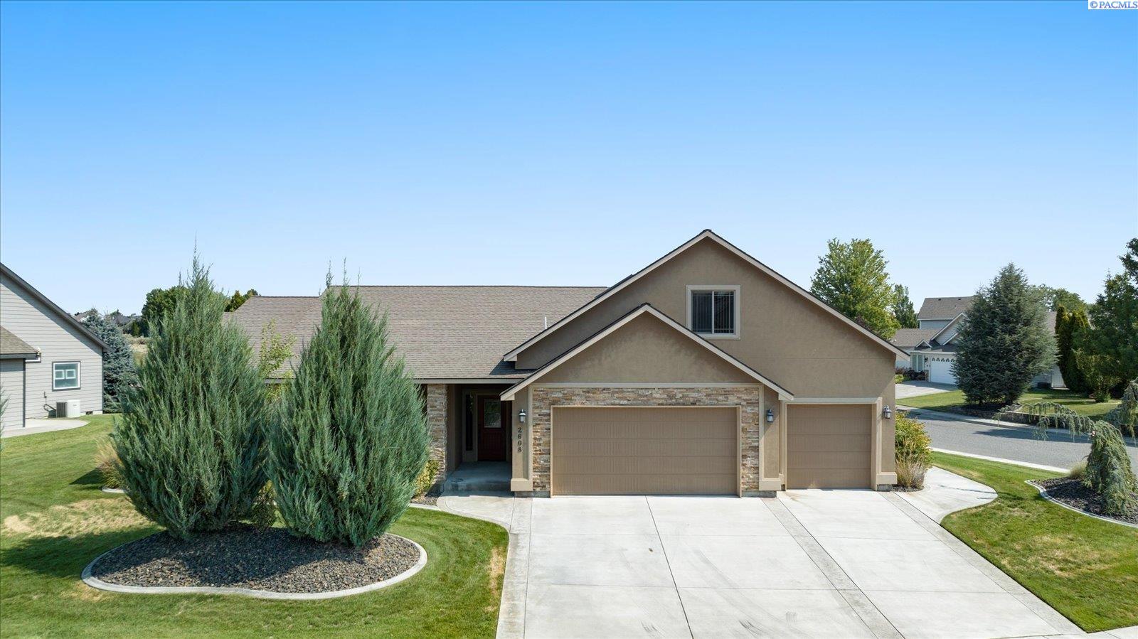Stonecreek Dr, Richland, WA 99354