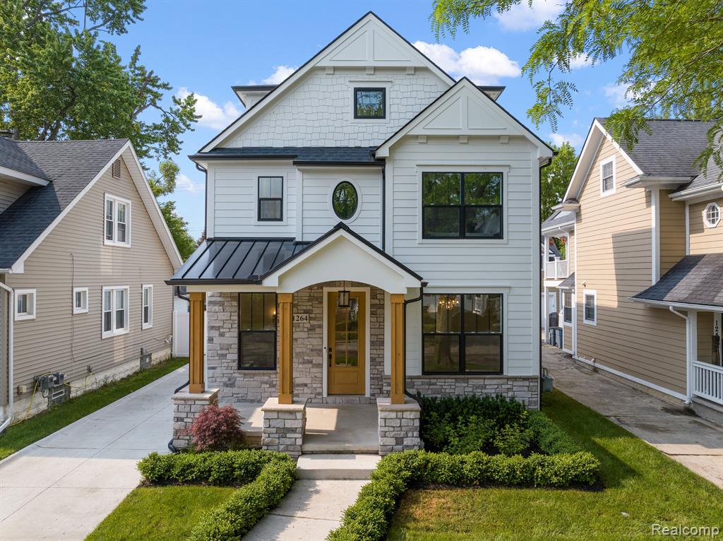 Bennaville Ave, Birmingham, MI 48009