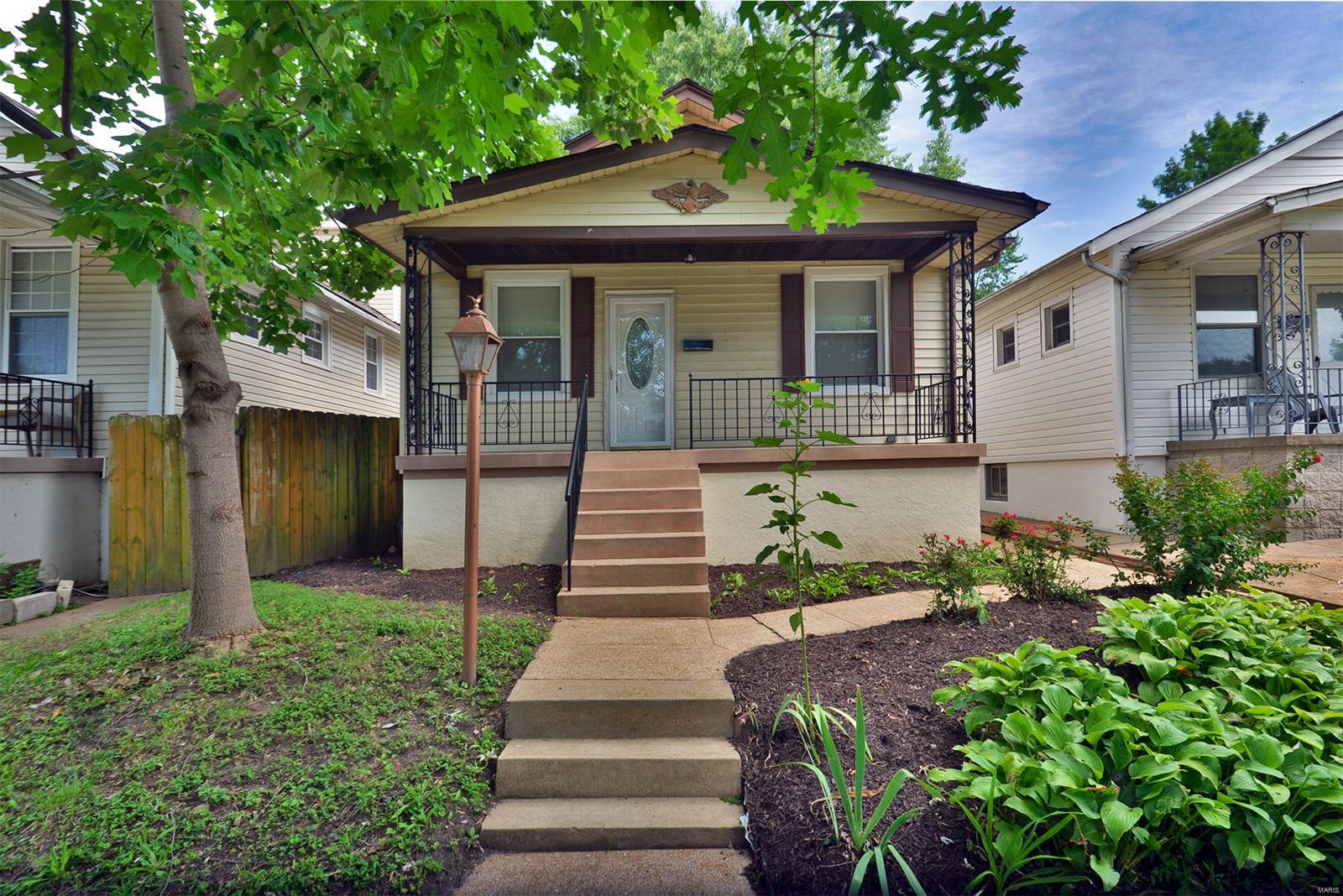 Spring Ave, Saint Louis, MO 63116