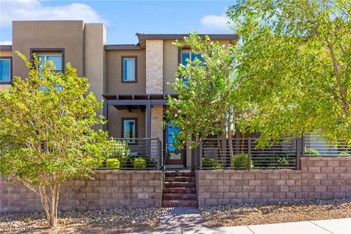 11676 Hamilton Lake Ave, Las Vegas, NV, 89138-6402 | Card Image