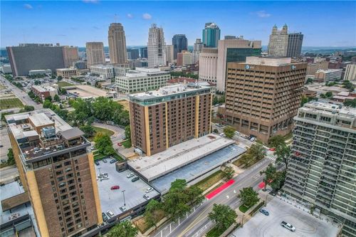 apt-4t-600 E 8th St, Kansas City, MO, 64106-1619 | Card Image