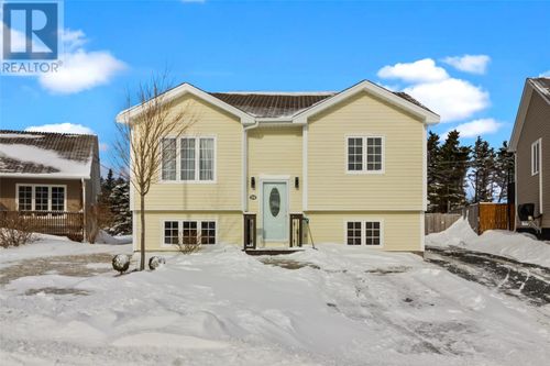 24 Crimson St, Paradise, NL, A1L0P3 | Card Image
