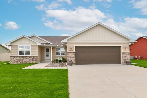 5115 Fairmont Drive, Janesville, WI, 53563 | Card Image