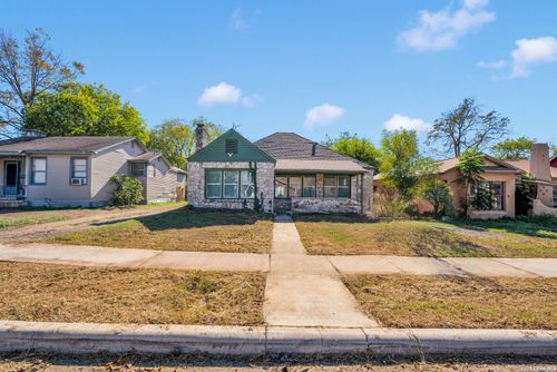 438 Vanderbilt St, San Antonio, TX, 78210-5013 | Card Image