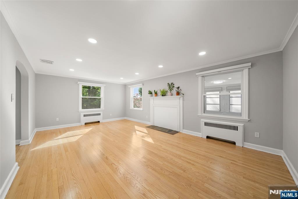 Residential Lease in Livingston 4