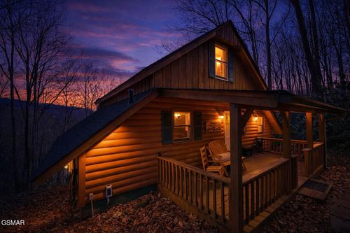 1837 Laurel Valley Way, Sevierville, TN, 37862-8692 | Card Image