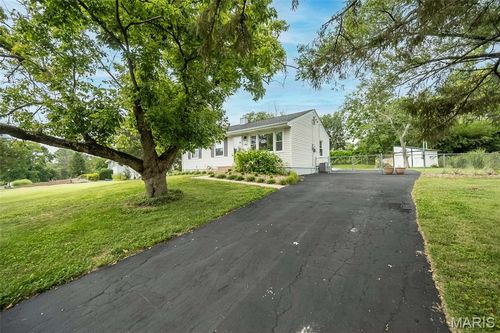 442 Radford Ln, Ballwin, MO, 63021-4908 | Card Image