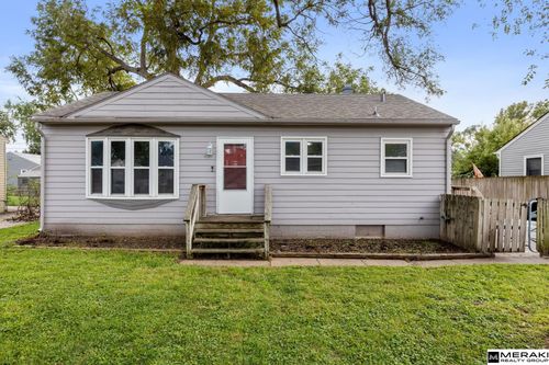 907 W 31 Avenue, Bellevue, NE, 68005 | Card Image