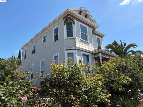 542 Grant St, Vallejo, CA, 94590-7235 | Card Image