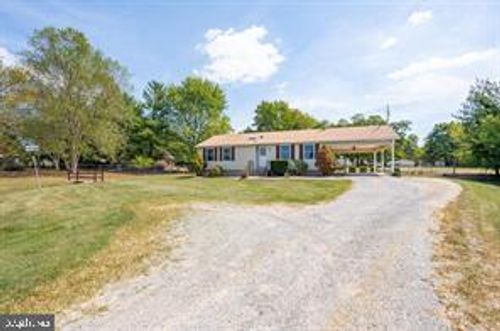 25 S Berlin Pike, Lovettsville, VA, 20180-8502 | Card Image