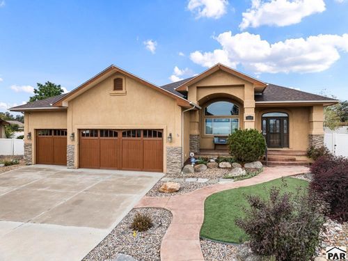 1814 Aquila Dr, Pueblo, CO, 81008-2617 | Card Image