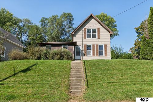 321 N 6th St, Missouri Valley, IA, 51555-1821 | Card Image