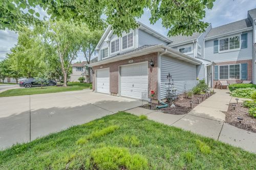 249 Sierra Pass Dr, Schaumburg, IL, 60194-4983 | Card Image