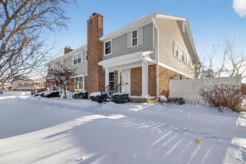 42142 Gladwin St, Northville, MI, 48167-2404 | Card Image