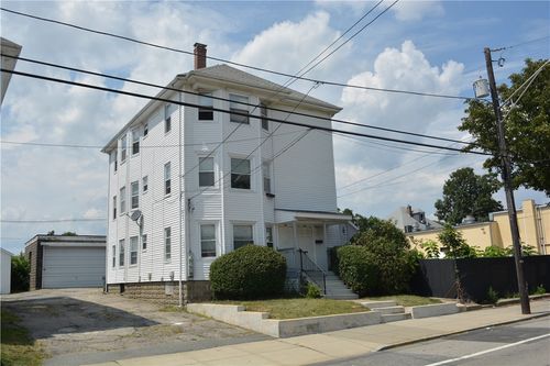 1172 N Main St, Providence, RI, 02904-1819 | Card Image