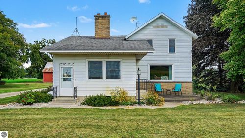 2858 W Buchanan Road, Ithaca, MI, 48847 | Card Image