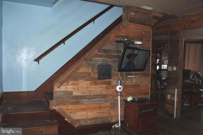 207 N Keystone St, House other with 4 bedrooms, 2 bathrooms and null parking in MUIR PA | Image 8