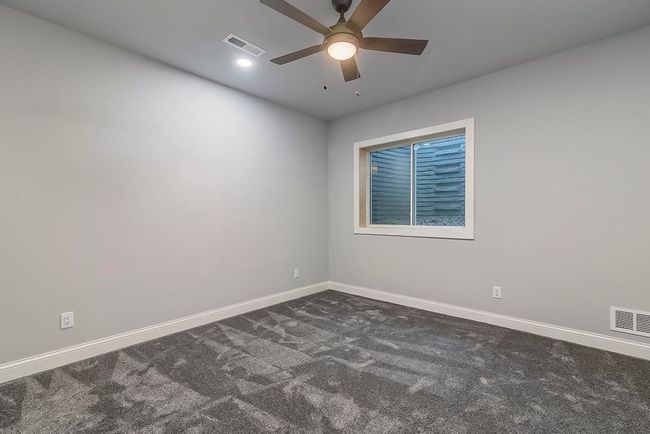 1421 Greenleaf Ct, Home with 4 bedrooms, 4 bathrooms and null parking in SUN PRAIRIE WI | Image 37