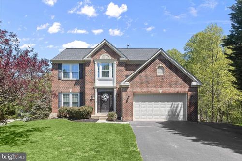 5621 Compton Ln, Sykesville, MD, 21784-8867 | Card Image