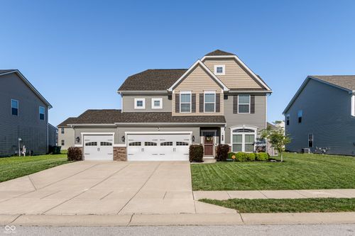 10325 Legacy Dr, Brownsburg, IN, 46112-5673 | Card Image