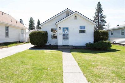 3507 W. Heroy Ave, Home with 2 bedrooms, 2 bathrooms and null parking in Spokane WA | Image 1