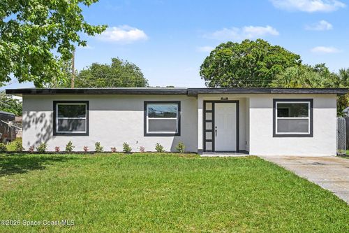 352 Vesta Cir, Melbourne, FL, 32901-4147 | Card Image