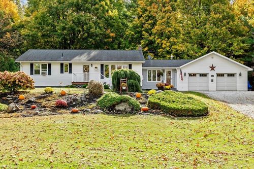 336 Vt Route 105, Sheldon, VT, 05483-9642 | Card Image