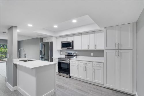 apt-a3-1166 6th Ave, Vero Beach, FL, 32960-5971 | Card Image